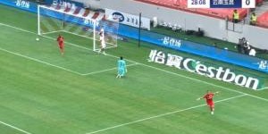 海港1-0领先玉昆！刘若钒直塞助攻，莱昂纳多单刀晃过门将破门